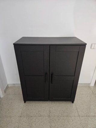 Mueble auxiliar Ikea negro