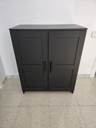 Mueble auxiliar Ikea negro