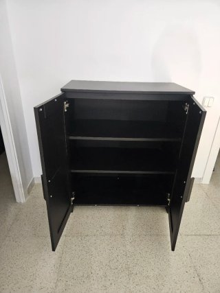 Mueble auxiliar Ikea negro