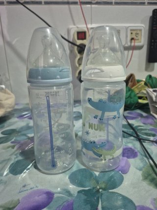 2 Biberones NUK 300ml