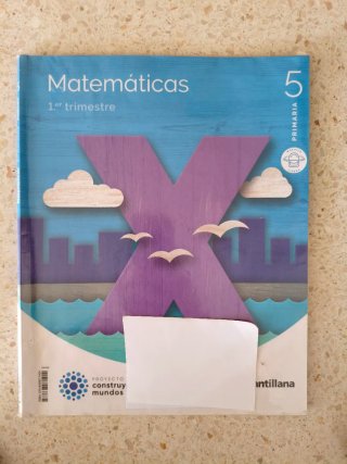 Libros de texto de 3⁰, 4⁰ y 5⁰ de Primaria.