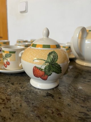 Juego de 12 tazas de café con platillos