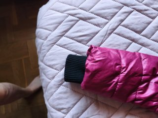 Chaqueta corta acolchada rosa