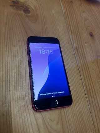 iPhone SE 64GB Rojo