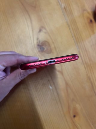 iPhone SE 64GB Rojo