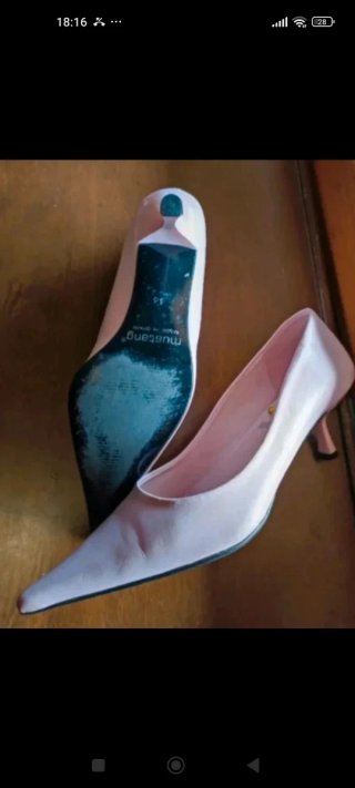 Zapatos Mustang rosa talla 36