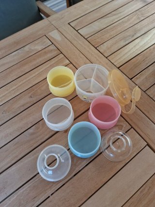 Dispensadores papillas bebé normal y apilable