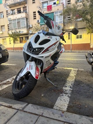 Yamaha Aerox - Se cambia por otra moto