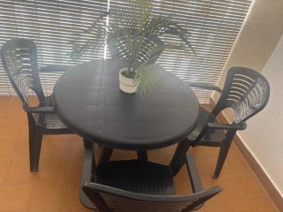 Conjunto Mesa y 4 Sillas Jardín Plástico