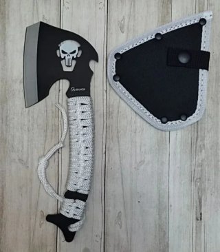 OFERTA.: HACHA ALBAINOX CON FUNDA CALAVERA. 8.3cm