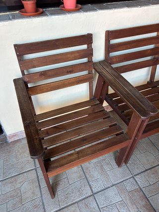 Conjunto mesa y sillas de madera