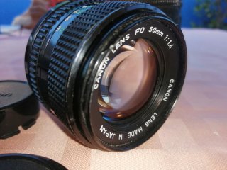 Canon FD 50mm 1:1.4 + funda