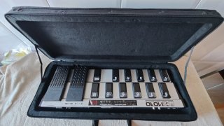 Behringer FCB1010 Pedalera MIDI