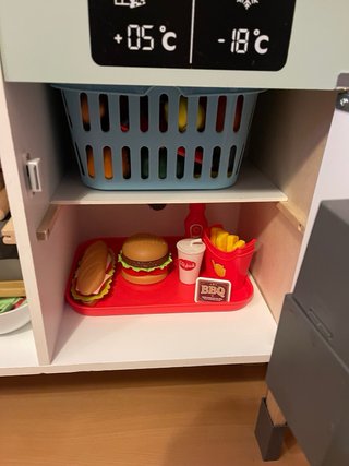 Cocina de juguete de madera