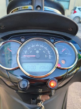 Maxi Scooter Piaggio Beverly 350 modelo  POLICE