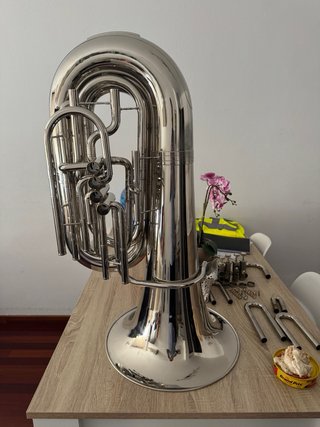 Tuba St. Petersburg Sib 4 pistones Model 203N