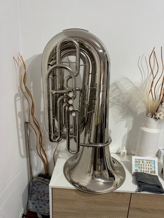 Tuba St. Petersburg Sib 4 pistones Model 203N