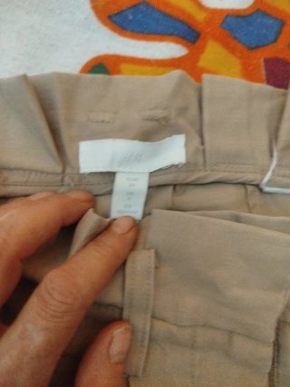Pantalón cargo beige