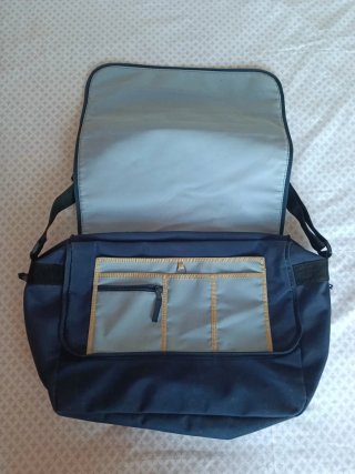Bolsa vintage RACE AVIA azul y plateada