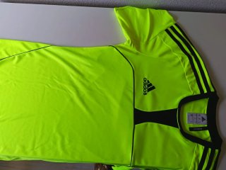 Camiseta Adidas climalite Amarilla