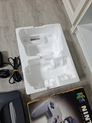 Nintendo 64 Gris