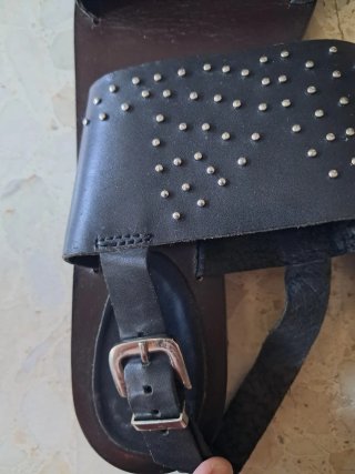 Sandalias Cortefiel negras tachuelas