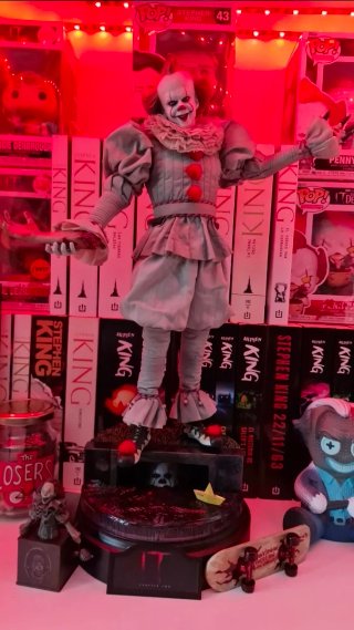 Figura Pennywise Hot Toys