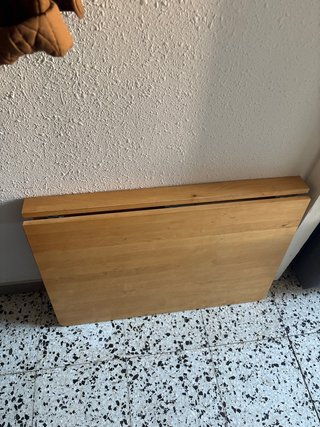 Mesa plegable de madera