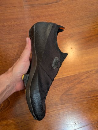Zapatillas DMT KRO talla 43.