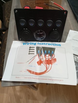 Panel de interruptores HY1024