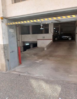 Garaje en Girona Casernas