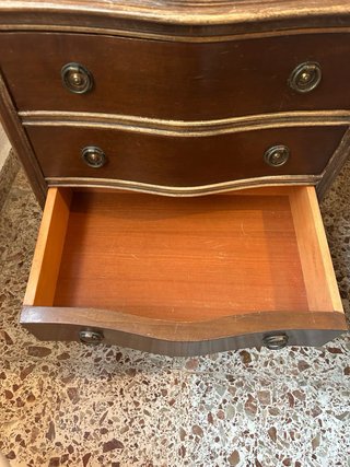 2 comodini in legno