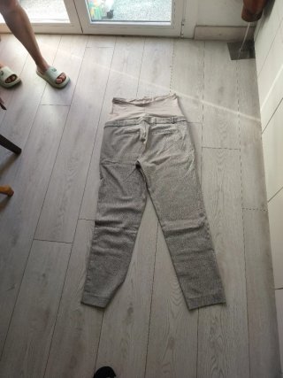 Pantalones premamá beige