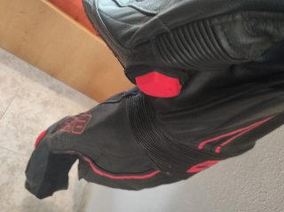 Mono de moto Bela de una pieza Talla 52.