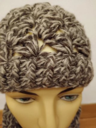 Set berretto e scaldacollo marrone beige