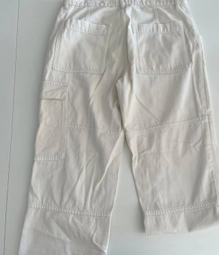 Pantalones cargo blancos