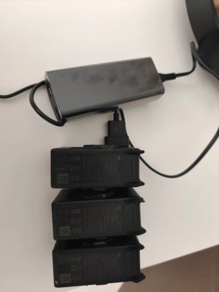 Dron DJI FPV Combo ( Ala trasera derecha dañada)