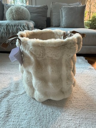Cesta almacenaje pelo Primark