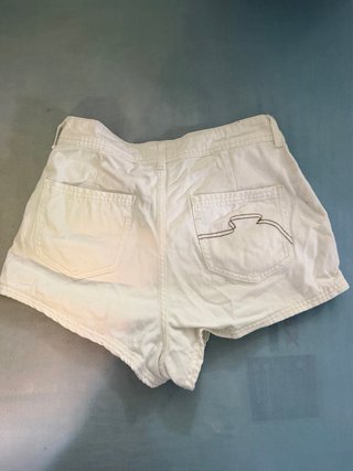 Pantalón corto blanco