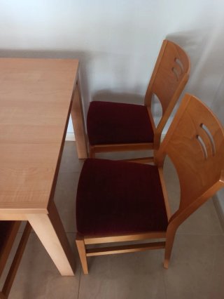 Mesa y 6 sillas de comedor
