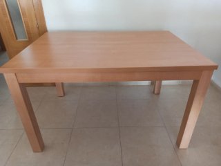 Mesa y 6 sillas de comedor