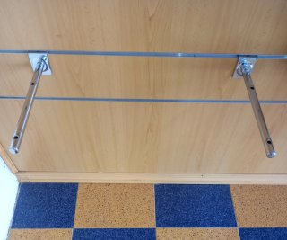 Baldas de madera + soportes para Lamas color haya