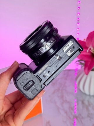 Sony ZV-E10 + Objetivo