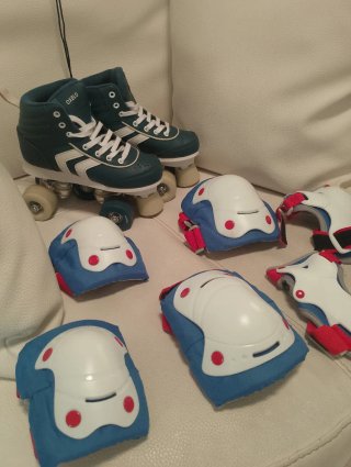 Patines y protecciones infantiles 34.