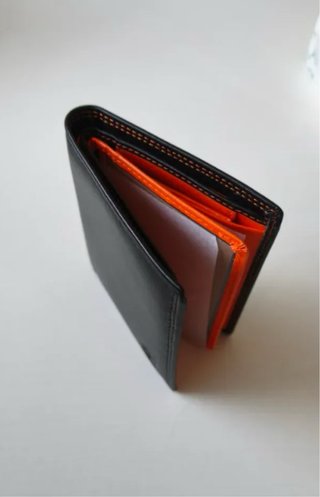Cartera de cuero negra