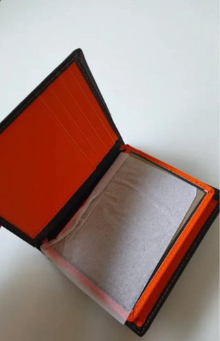 Cartera de cuero negra