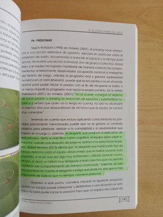FÚTBOL: Desgranando el juego.Tomo I