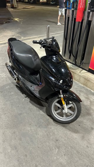 Yamaha Jog RR Negra