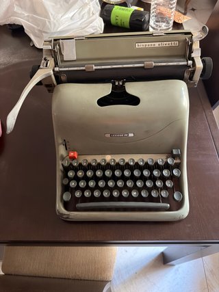 Máquina de escribir Hispano Olivetti Lexicon 80