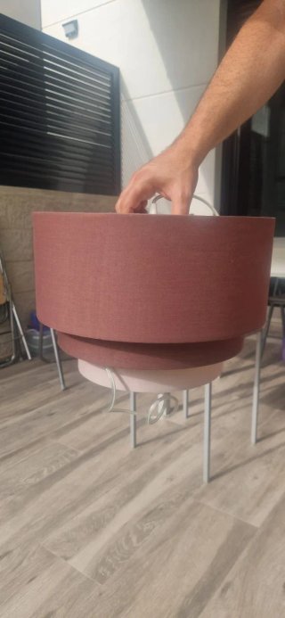 Pantalla de lámpara de tela marrón